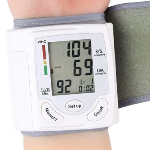 Digitális vérnyomás- és pulzusmérő csuklóra nagyméretű LCD kijelzővel 
